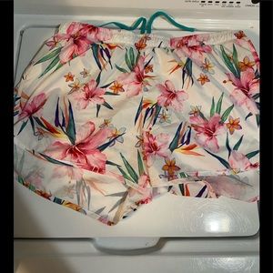 Women’s Athletic Shorts